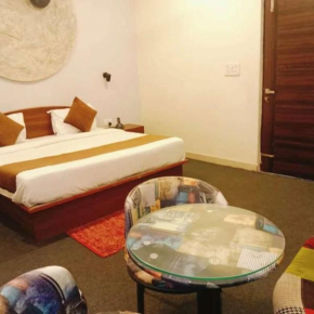 Virasat Shaheed Path Hotel